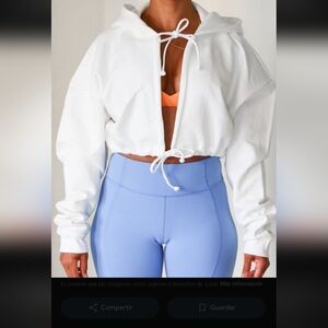 Chic White Women's Hoodie Sweater